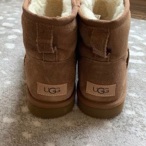 Ugg Mini Boots Chestnut size 8